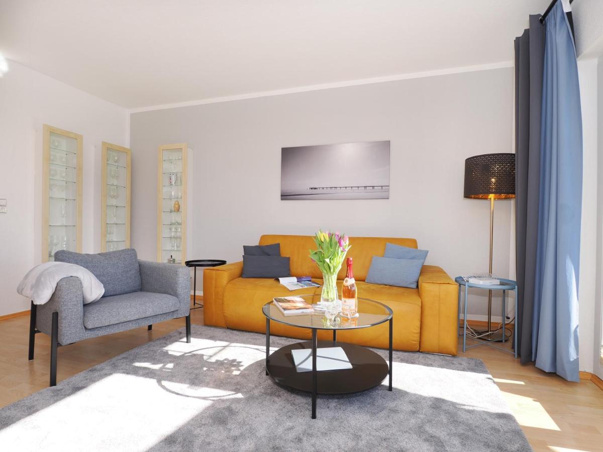 One-Bedroom Apartment with Balcony