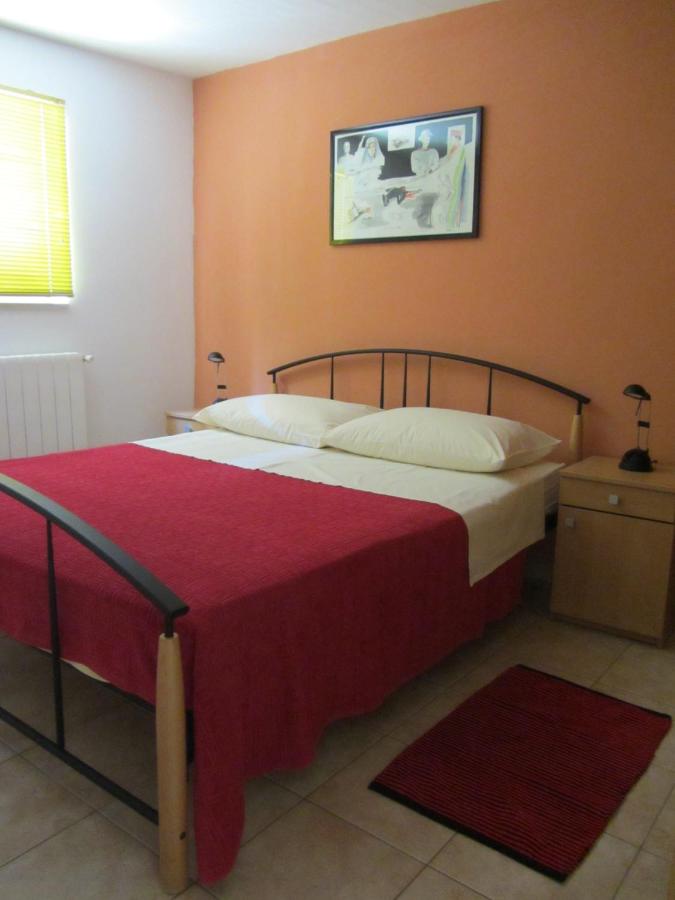 Appartamento con 1 Camera da Letto, Terrazza e Vista Mare