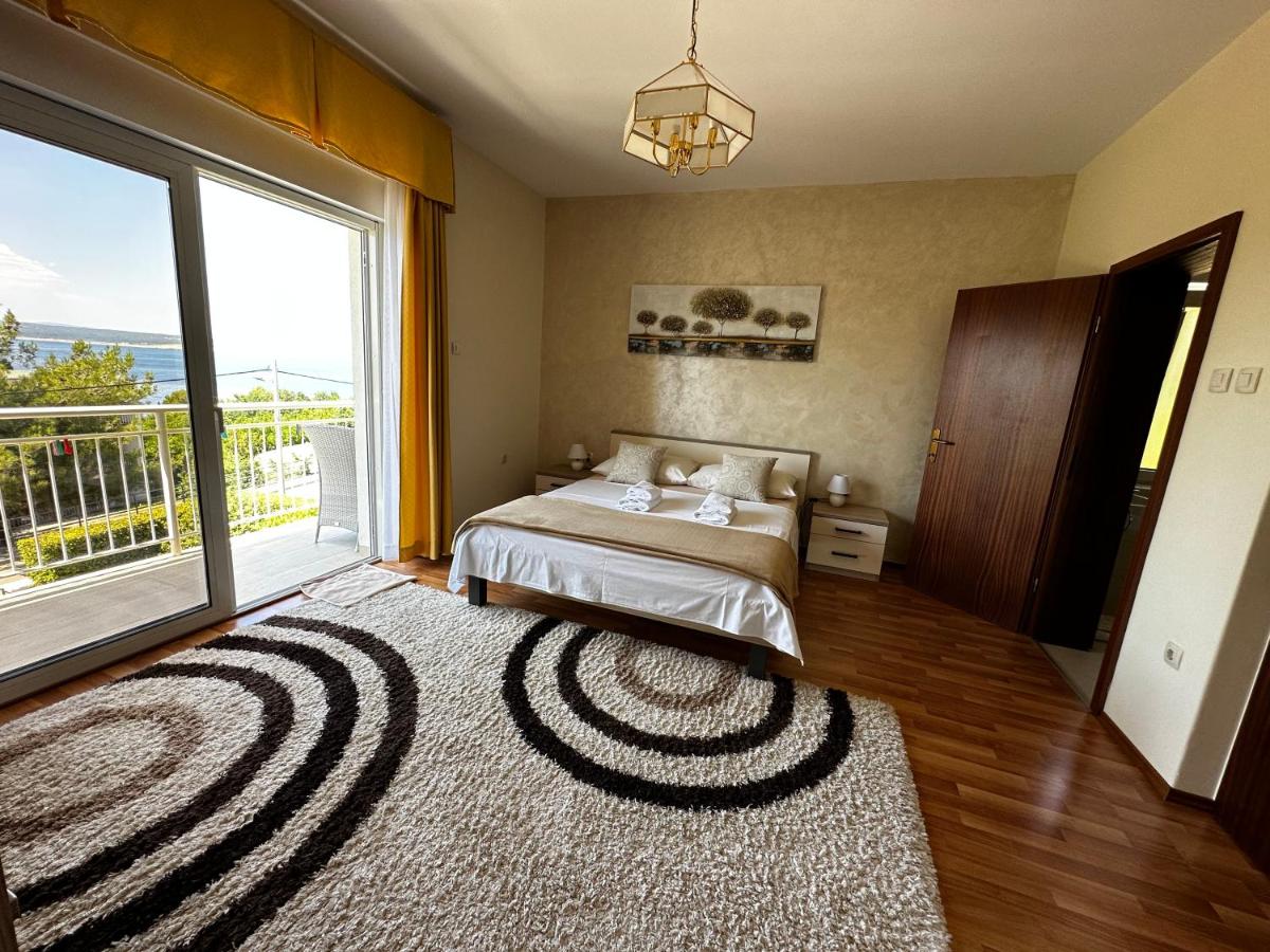 Double Room with Balcony and Sea View