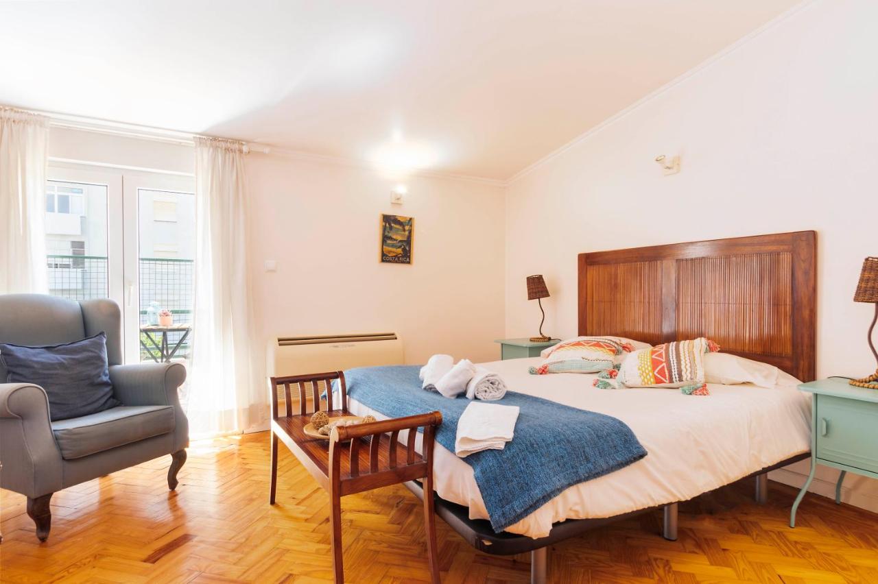 Doppelzimmer mit eigenem Bad und Balkon