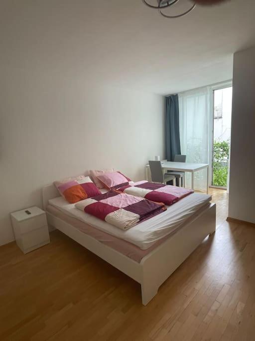 Apartment next to Mariahilferstr - Ferienwohnung