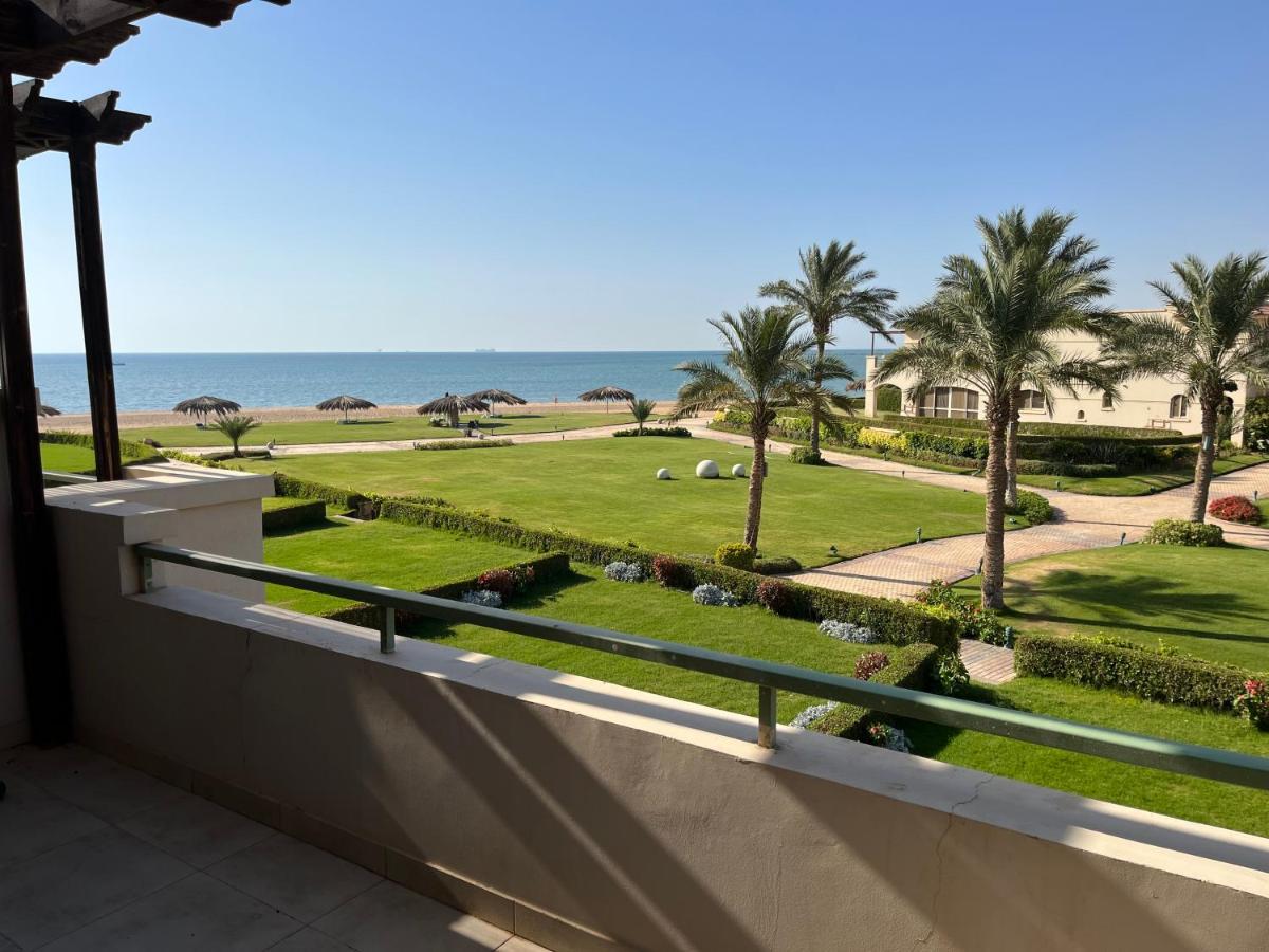 B&B Al ‘Ayn as Sukhnah - LaVista 5 Luxury 265 sqm Beachfront Villa with Pool View - Bed and Breakfast Al ‘Ayn as Sukhnah