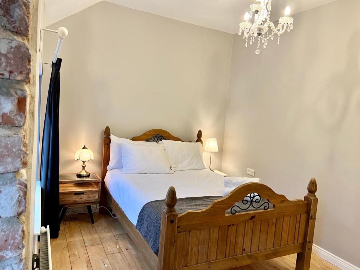 Double Room with Balcony (3 Adults)