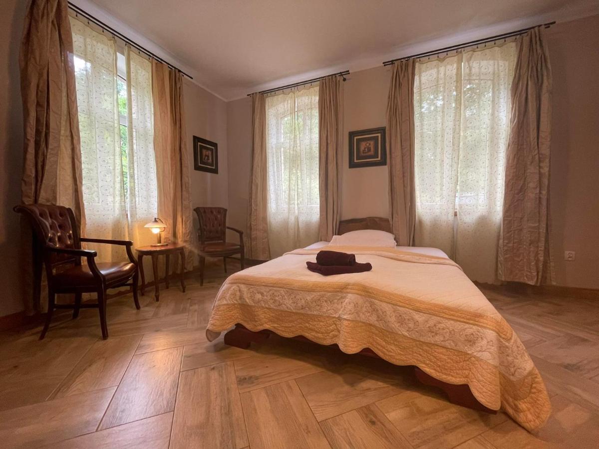 B&B Jelenia Góra - Sunny Bear Bed & Breakfast - Bed and Breakfast Jelenia Góra