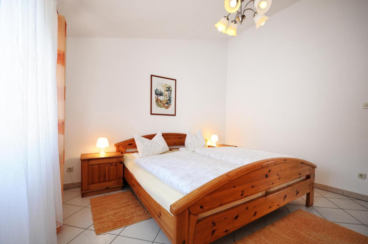 Appartamento con 2 Camere da Letto e Terrazza 