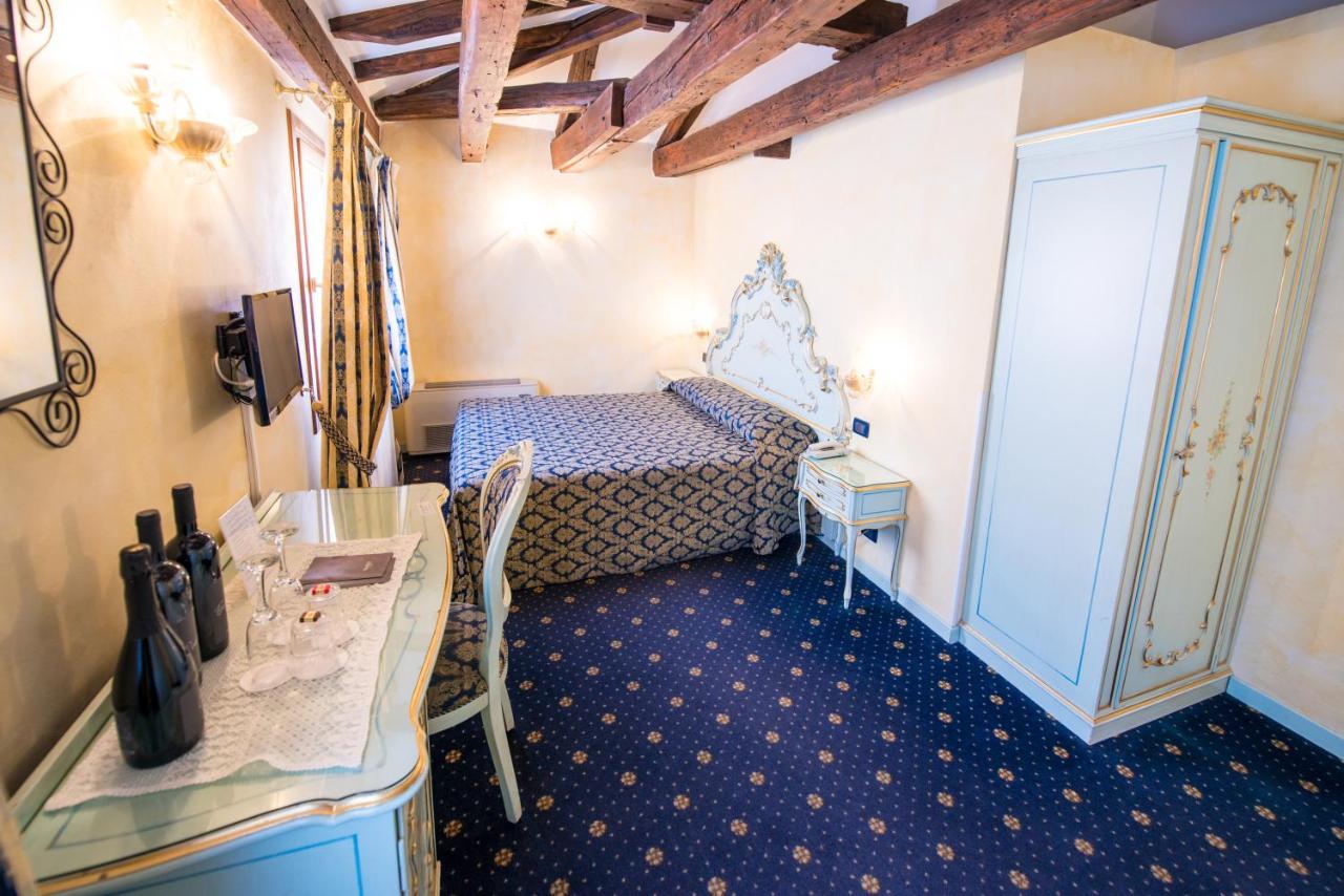 Superior Double or Twin Room with Canal View