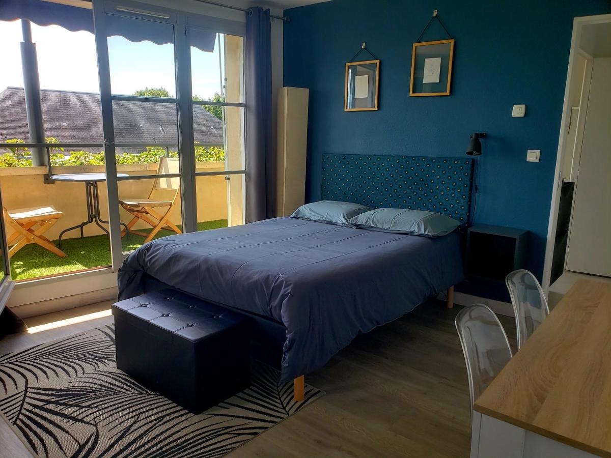 LE VINCI Studio tout confort proche centre ville avec terrasse et parking - Bed and Breakfast
