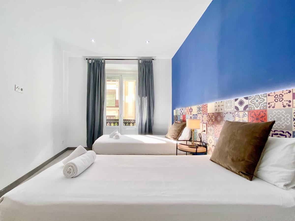 Apartment mit Balkon