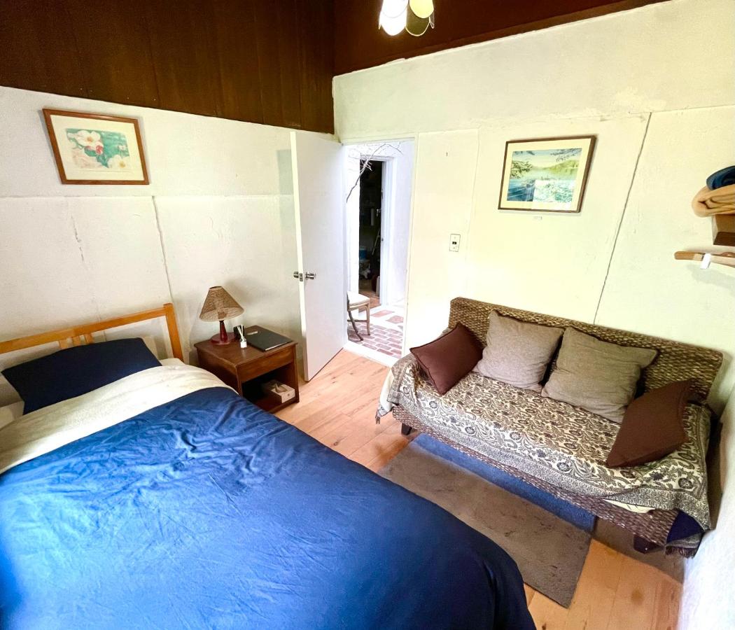 Single Room with Shared Shower and Toilet