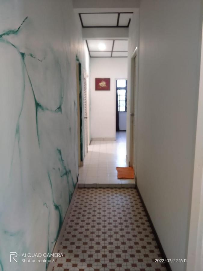 Entire House 5 Rooms Inside With Kitchen