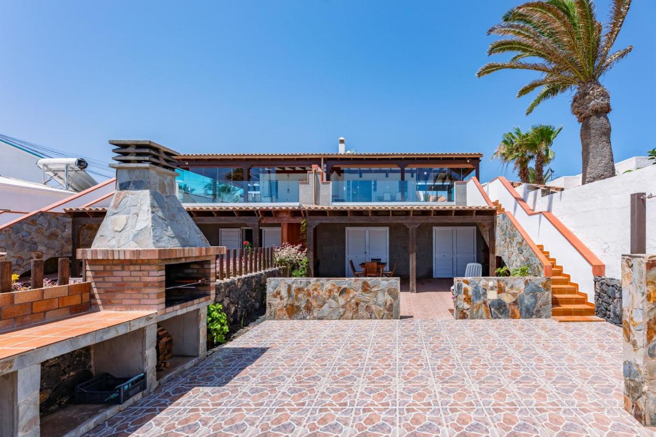 Villa Marina I Beachfront Corralejo By Holidays Home - Ferienwohnung Corralejo