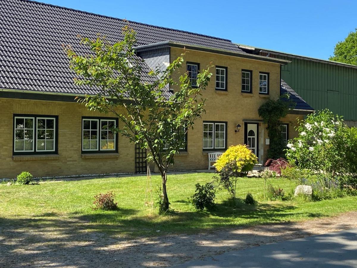 B&B Selk - Ferienwohnung Reitanlage Bärenz - Bed and Breakfast Selk