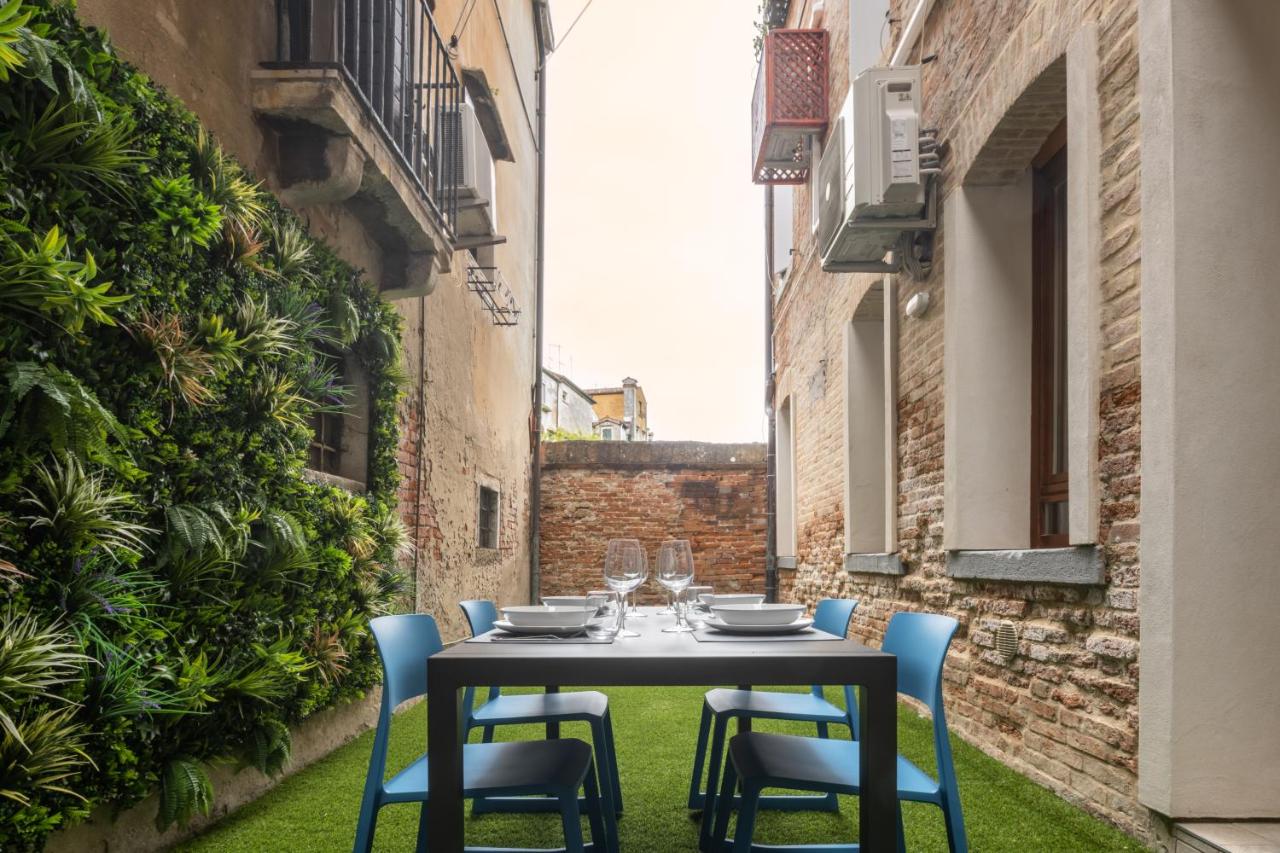Castello Apartment with Garden R&R - B&B Venezia
