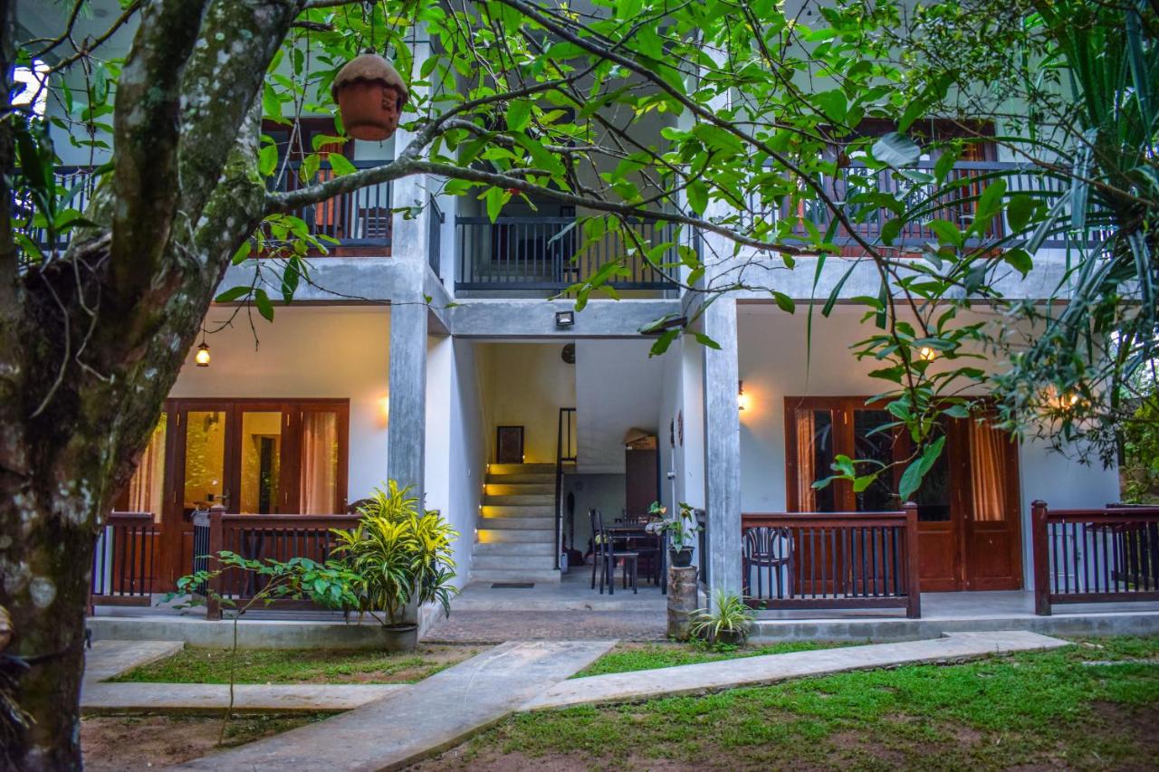 Lawrence Villa - Ferienwohnung Weligama