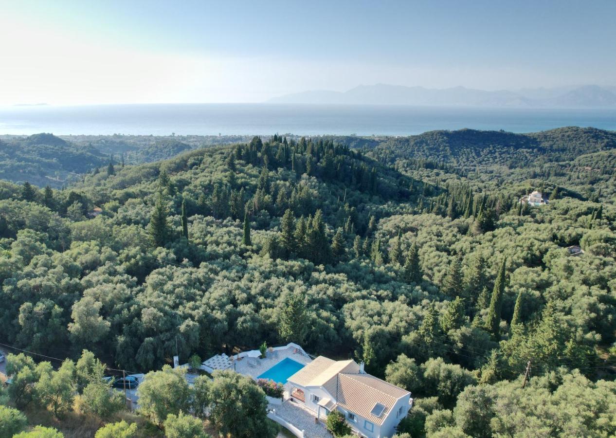 Villa Vista - Pool & Sea View - B&B