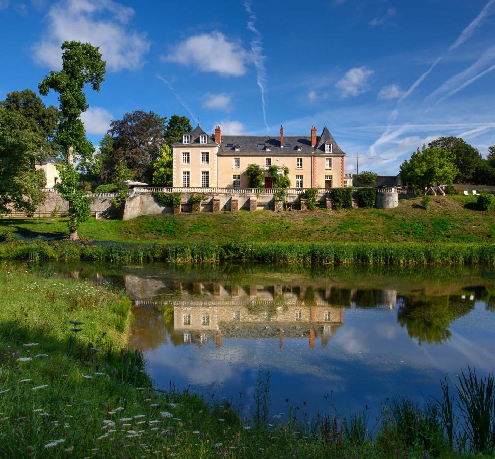 B&B Nazelles - Château de la Huberdière - Bed and Breakfast Nazelles