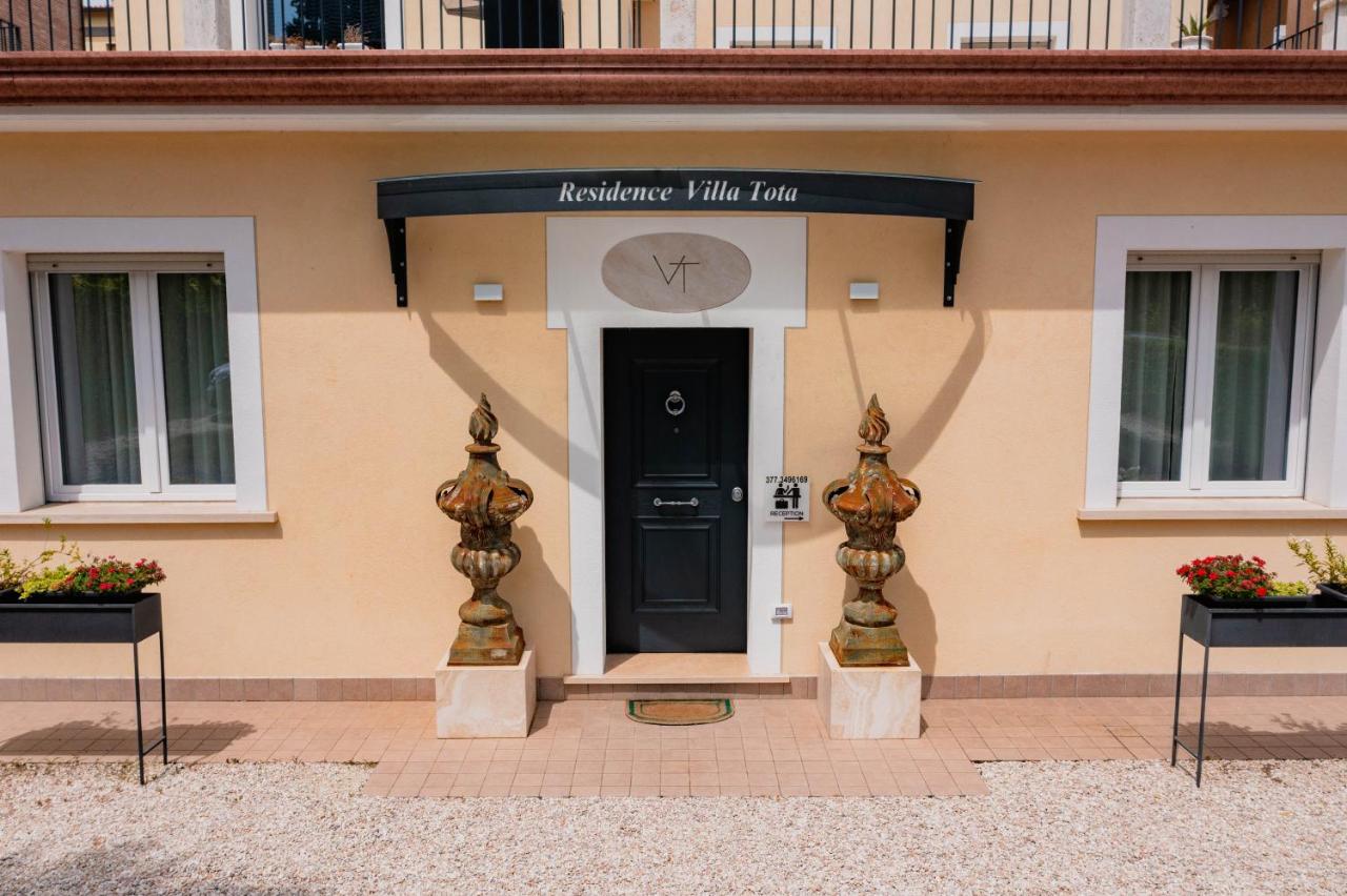 RESIDENCE VILLA TOTA - Bed and Breakfast
