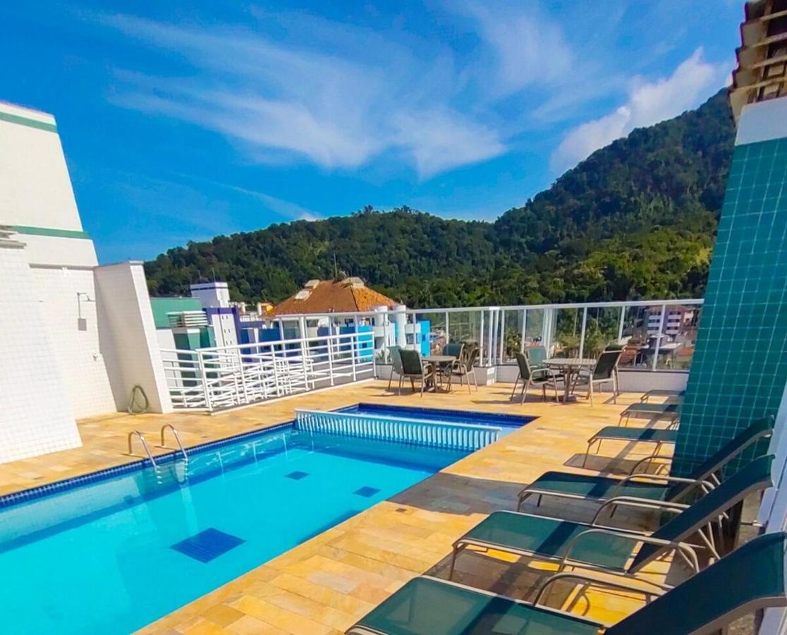 Apartamentos a 200m praia das Toninhas - Condomínio Vista Verde | Piscina na Cobertura com vista Espetacular - B&B Ubatuba