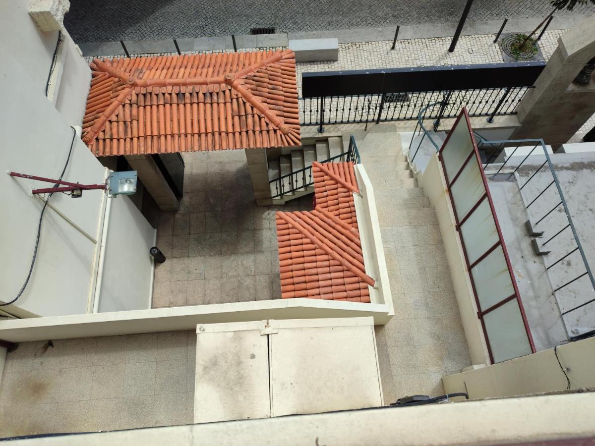 Sunny Apartment, Prime location, Bolhão Market, City Center & AC - Chambres d'hôtes Porto