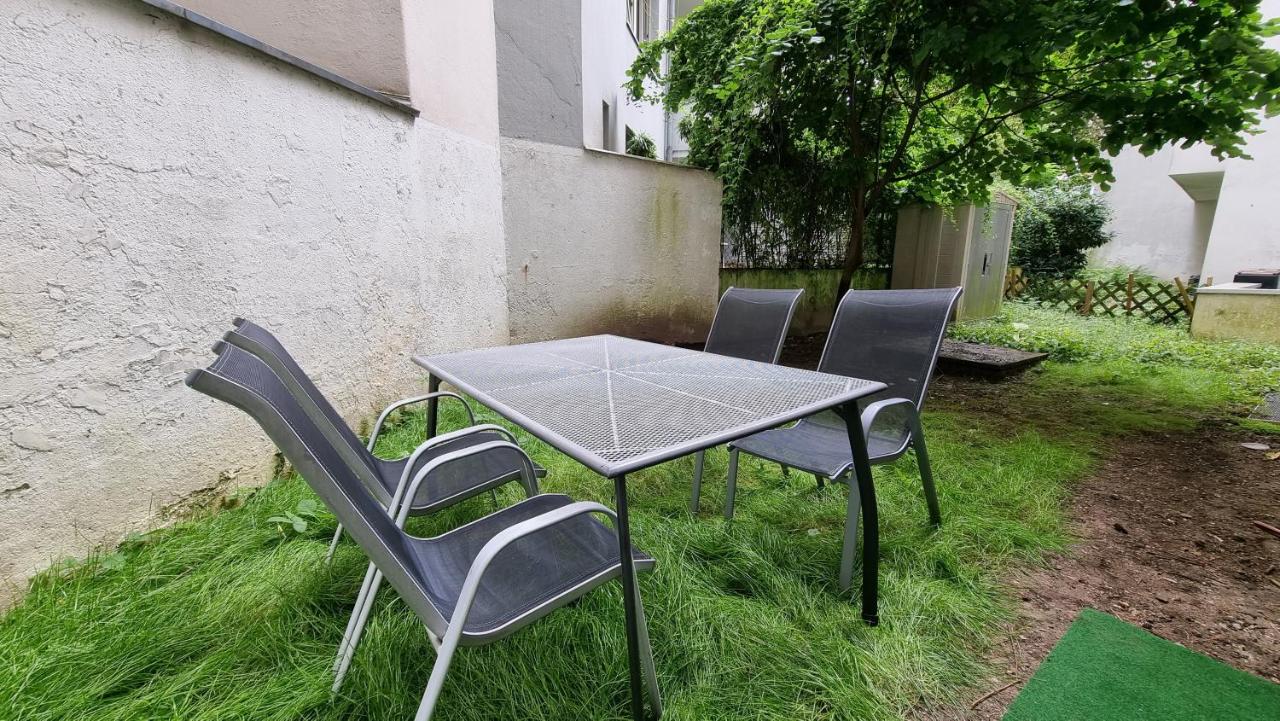 TANIC Deluxe Apartment Garden Central Industrial Fair - B&B