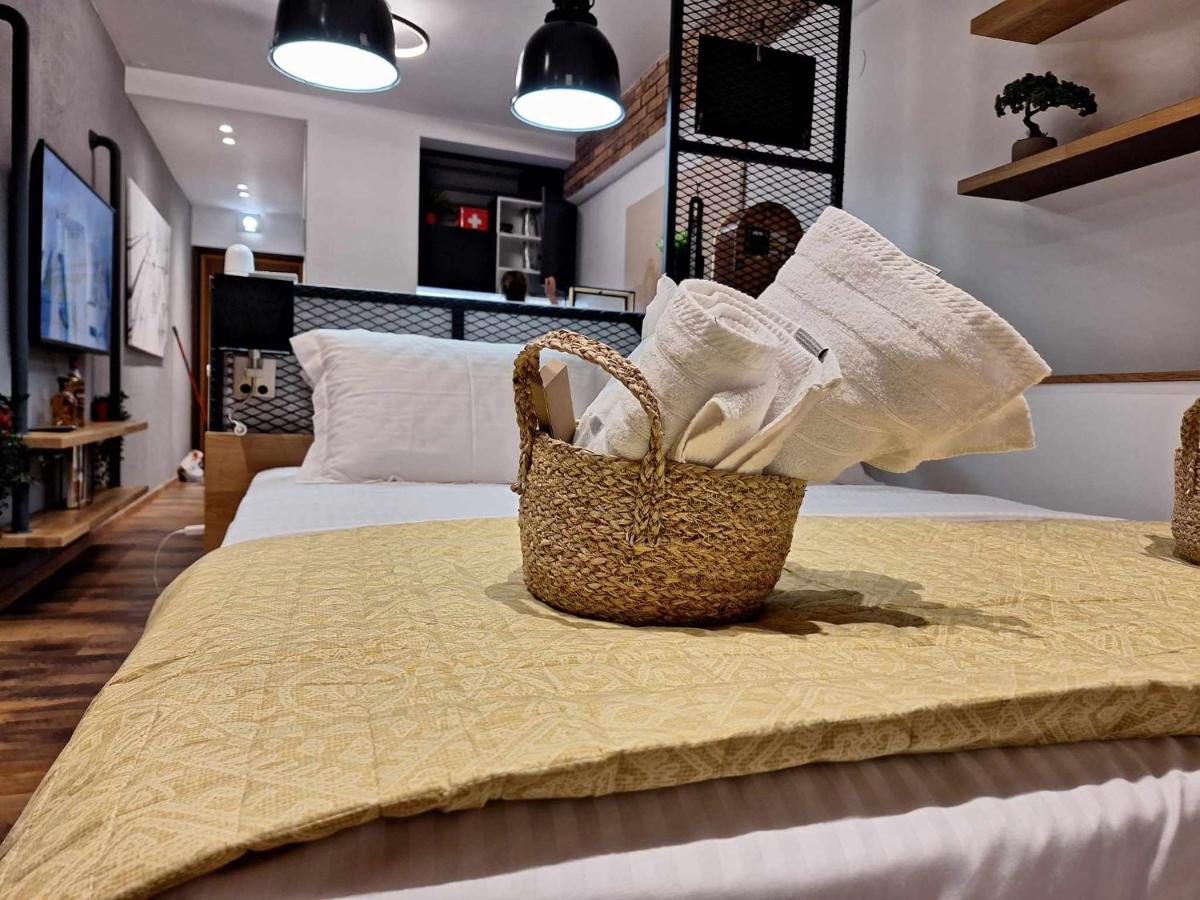 ladadikathess - B&B Thessaloniki