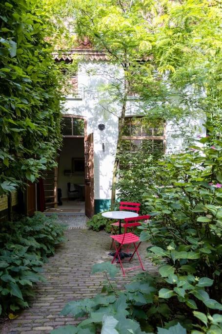 B&B Anversa - Carriage House in quiet ecological garden - Bed and Breakfast Anversa