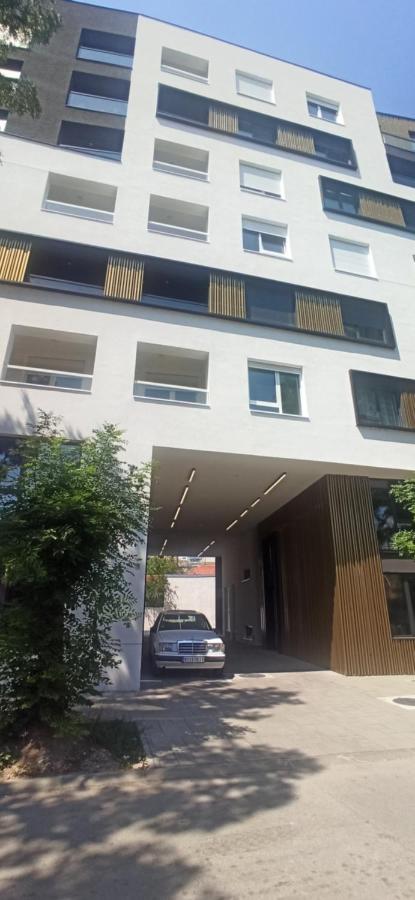 Lux apartment 8, center, free parking - B&B