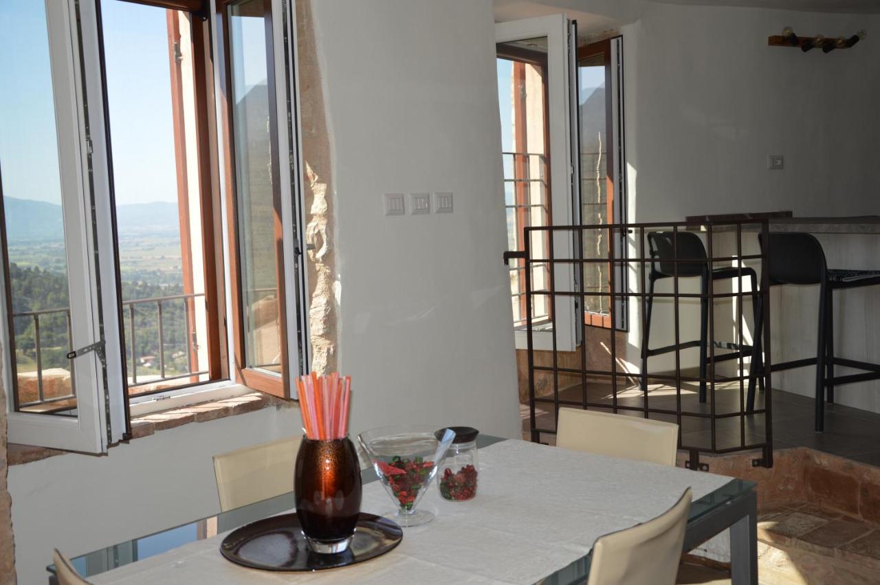 Casa Trevi via Fantosati - B&B