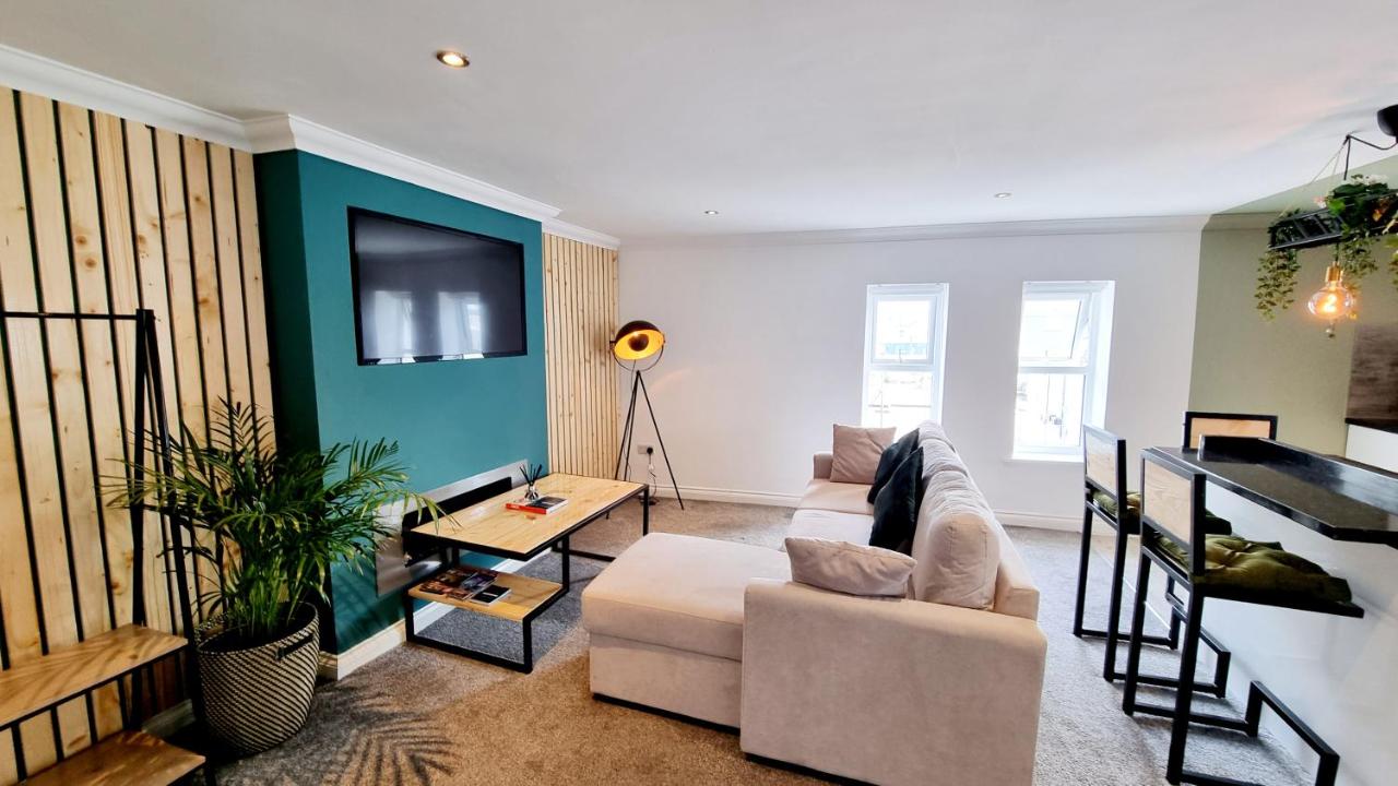 Bed& Boujee by the pier - Ferienwohnung Paignton