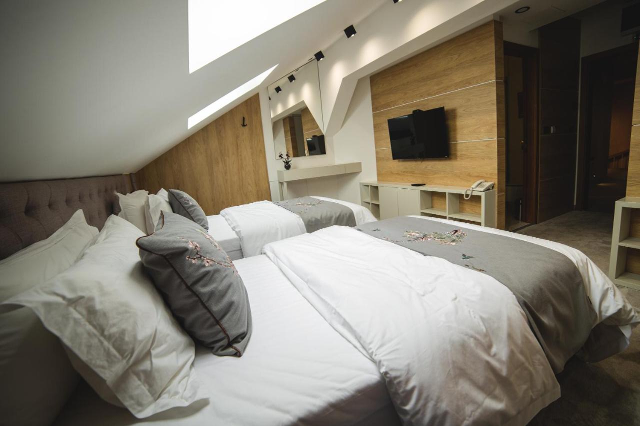 Deluxe Tweepersoonskamer met 2 Aparte Bedden
