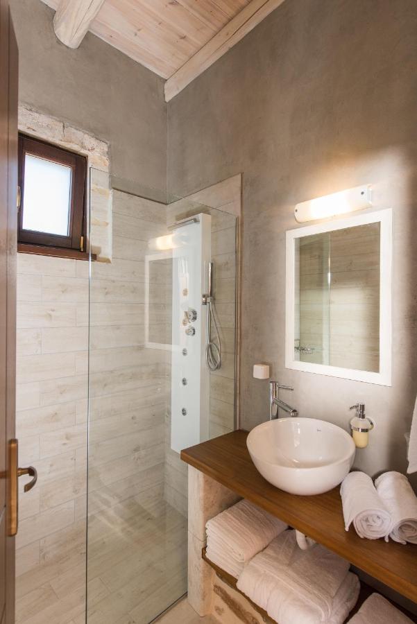 Studio avec Baignoire Spa et Piscine Privée