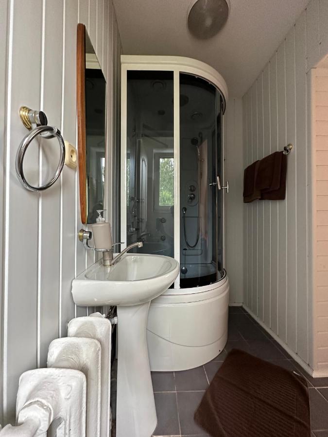 Camera Doppia con Letti Singoli