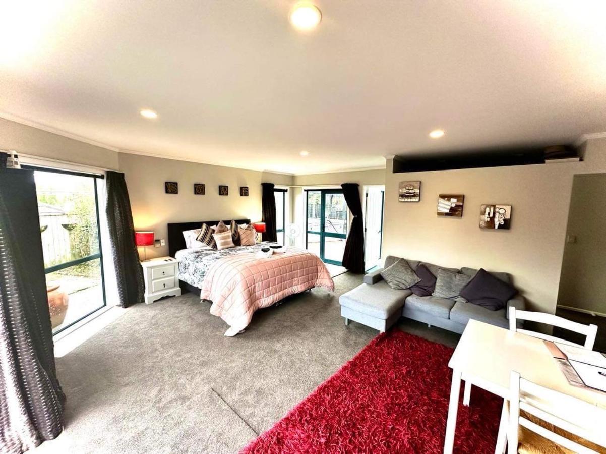 Observation Guest Suite - B&B Paraparaumu