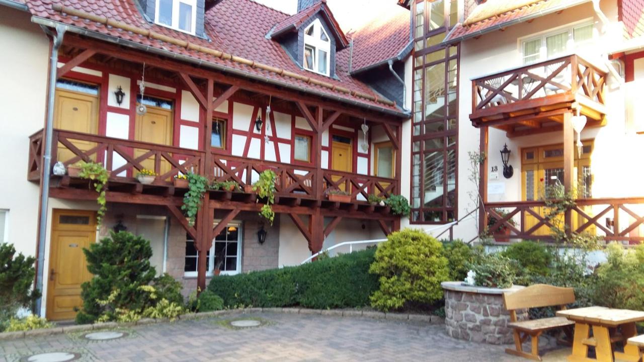 B&B Nordhausen - Pension Rüdigsdorfer Schweiz - Bed and Breakfast Nordhausen