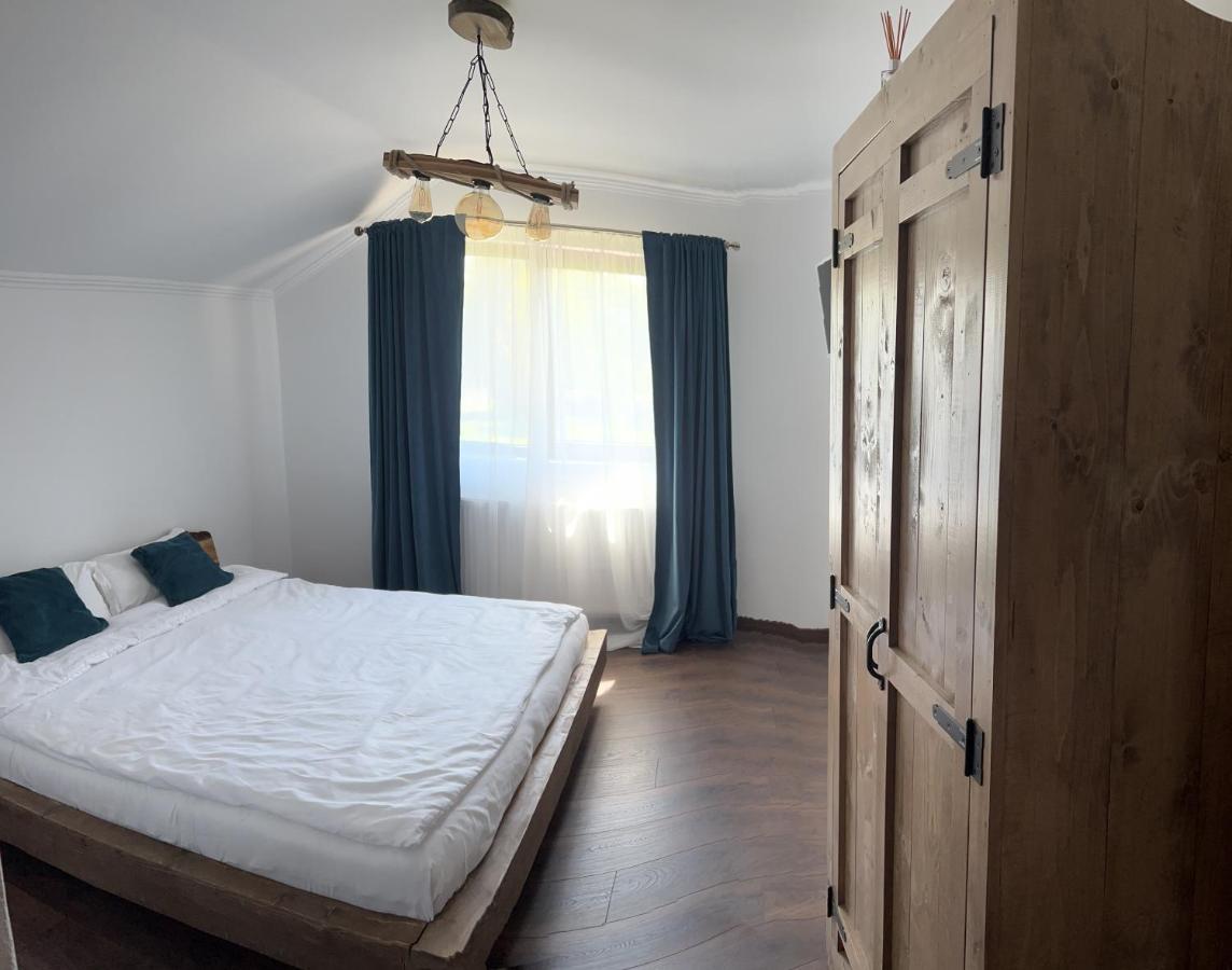 Pensiunea Lili’s House - B&B Buchin