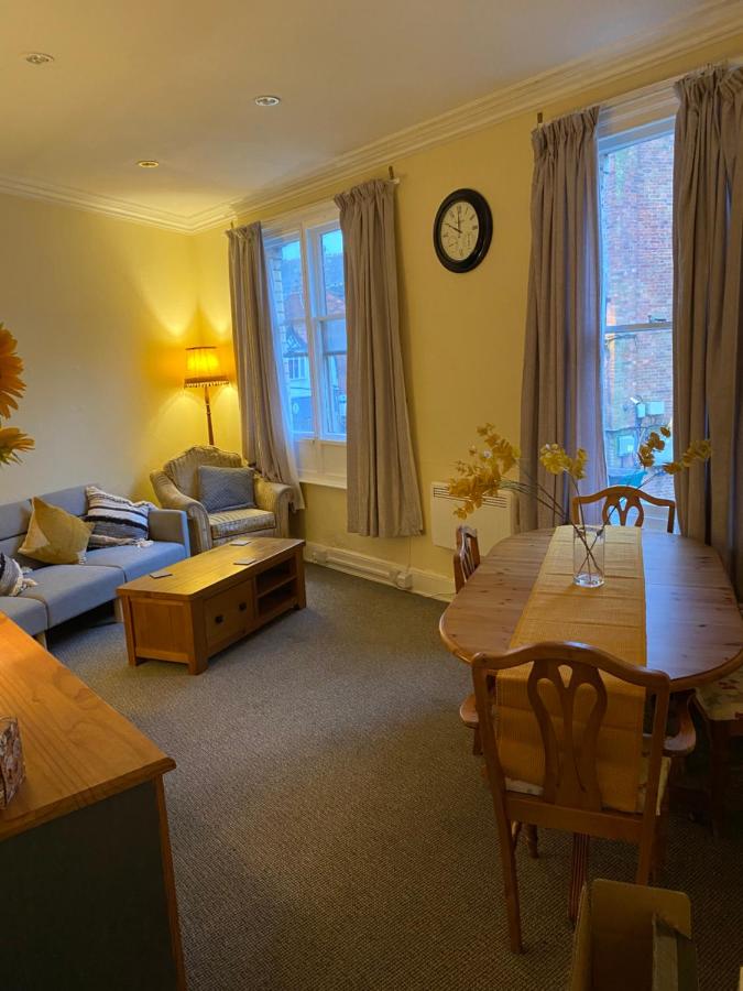 Whitchurch Shropshire Town duplex flat - Chambres d’hôtes