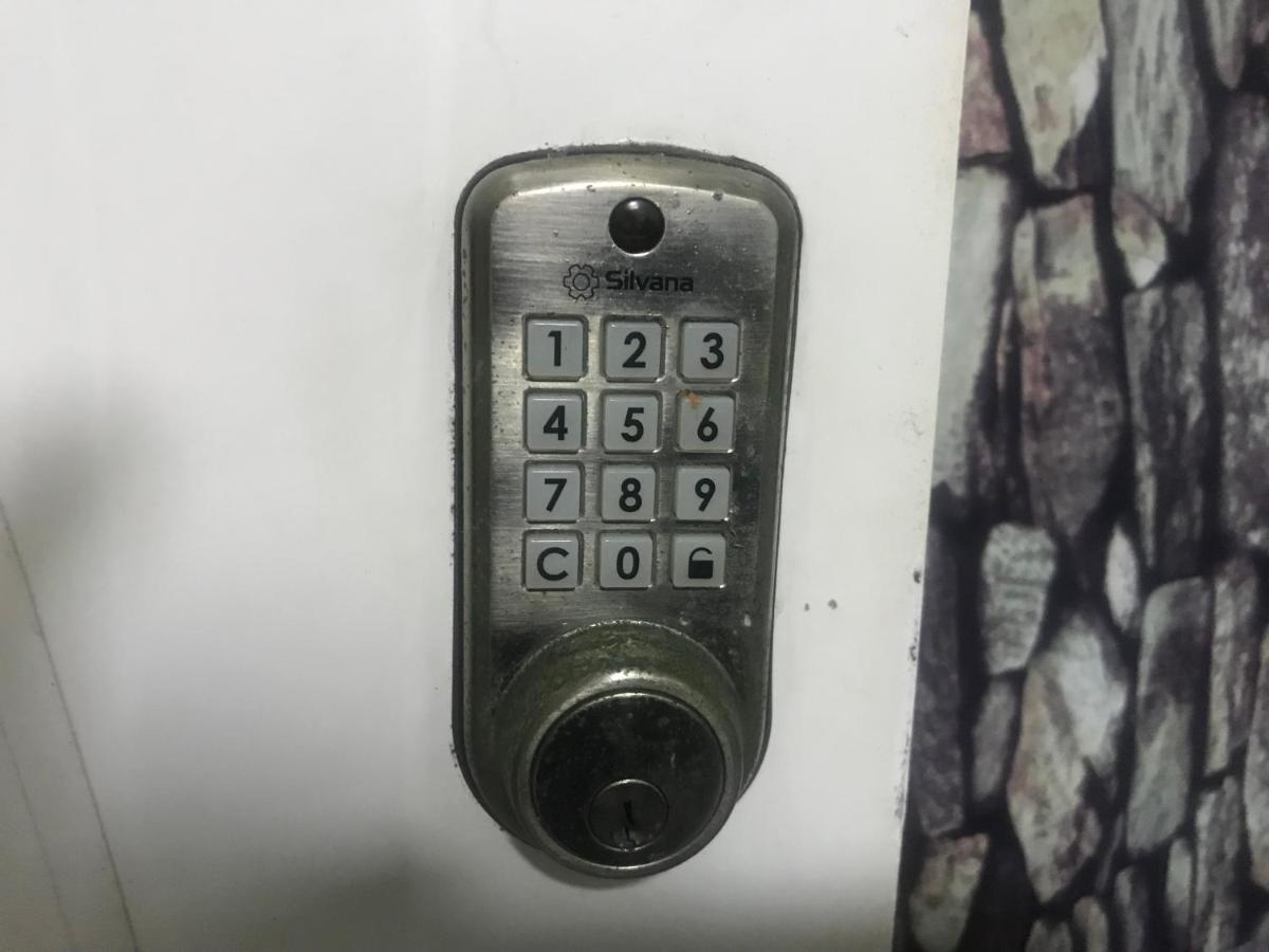 Prédio em frente à praia - posto 5 - B&B Rio de Janeiro