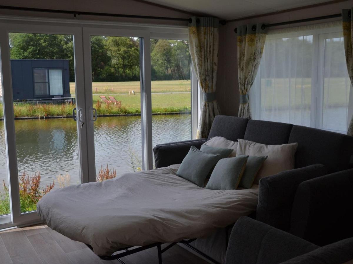 B&B Berkedonk Ven - Brand new chalet on a completely new luxury resort - Bed and Breakfast Berkedonk Ven