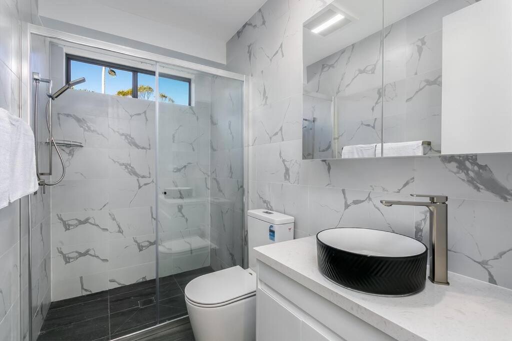DY008 - 3 bedroom townhouse - Dee Why - B&B Sídney