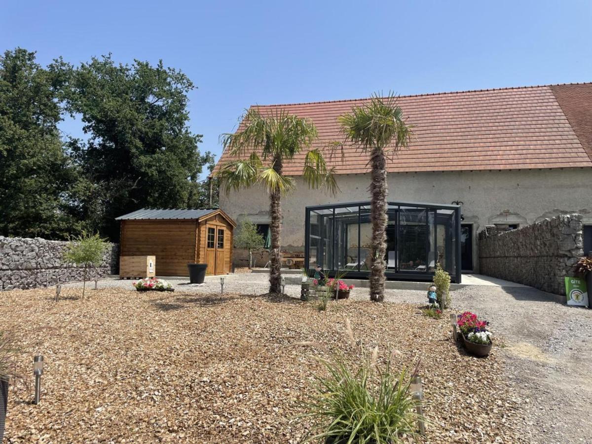 Gîte avec piscine chauffée, jardin privé et climatisation - FR-1-489-471 - B&B Couzon