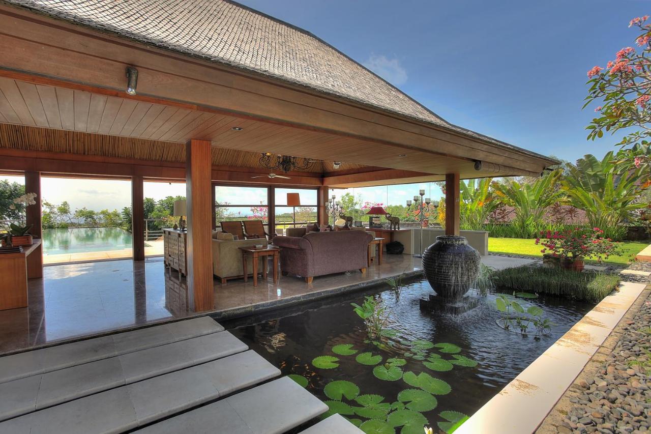 Royal Aventus Villa Uluwatu - B&B Uluwatu