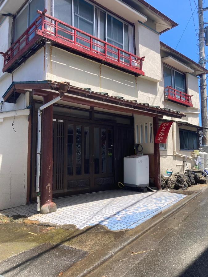 素泊まり民宿とみや - B&B