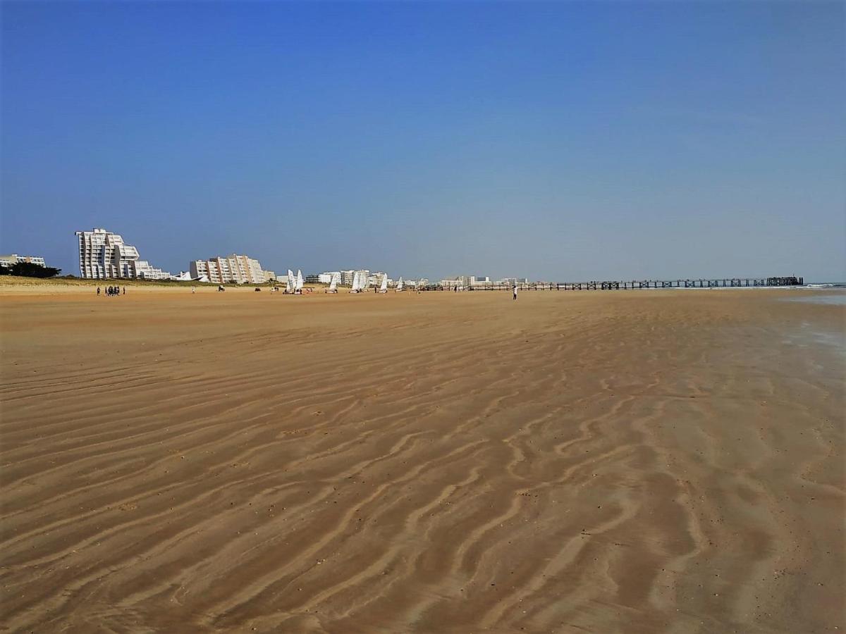 Appartement à 50 mètres de la plage - Ferienwohnung