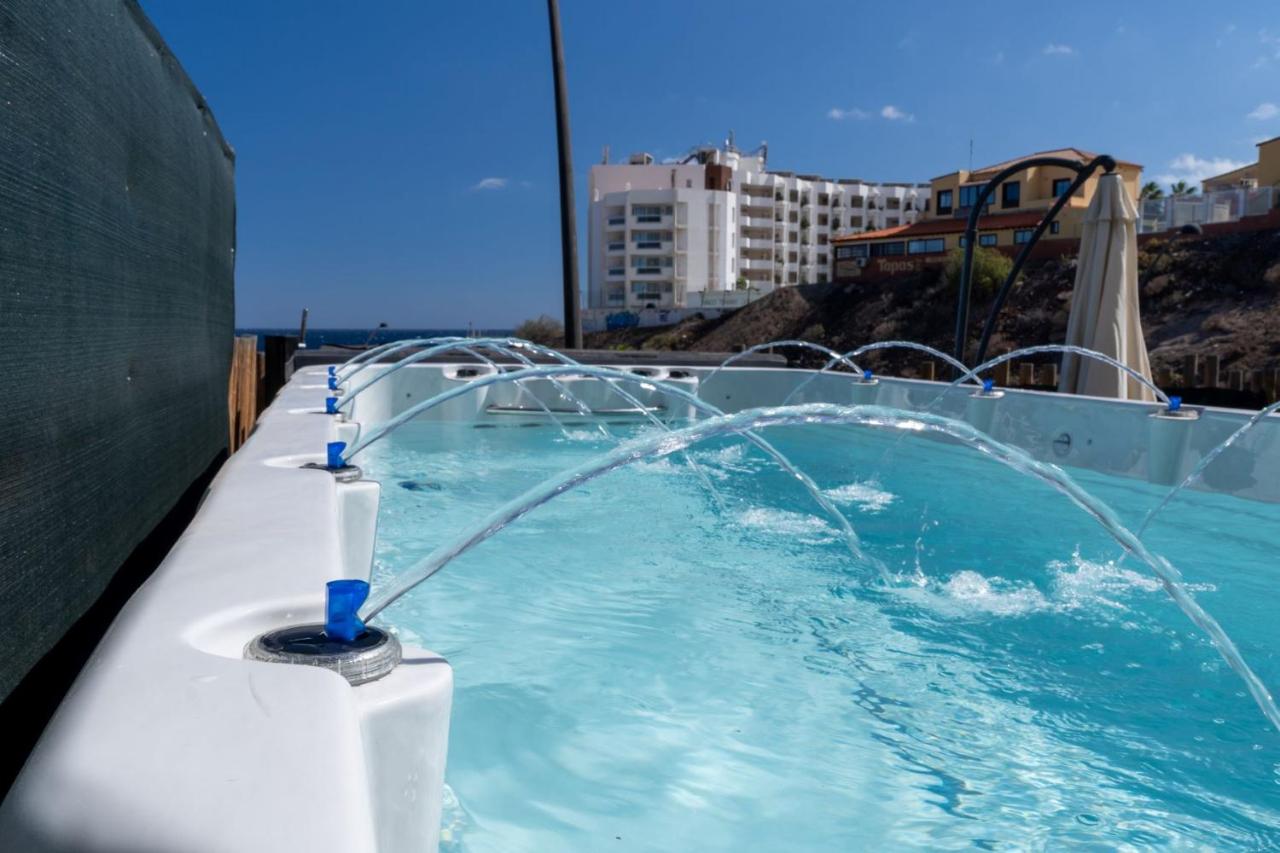 B&B Golf del Sur - Dream sea view Villa with private swimmingpool and Jacuzzi - Bed and Breakfast Golf del Sur