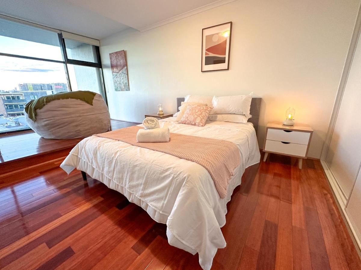 B&B Sydney - Convenient 2BR in Marrickville - Bed and Breakfast Sydney