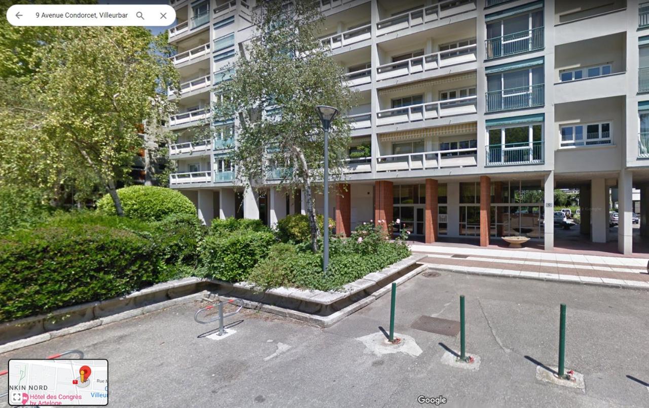 LE CELESTE - HYPERCENTRE PARKING ET NETFLIX GRATUITS PROCHE TRAMWAY ET PARC DE LA TETE D'OR - B&B