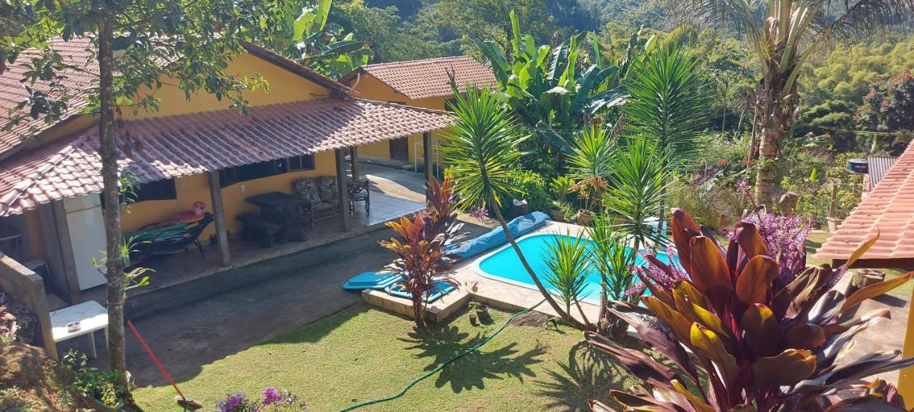 Recanto Casa Amarela de São Romão - B&B