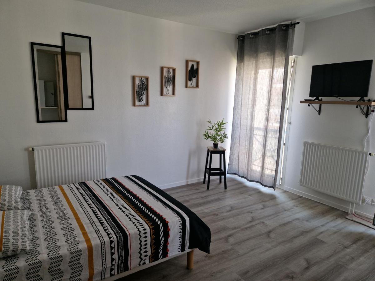 STUDIO MEUBLÉ ET RÉNOVÉ - Ferienwohnung