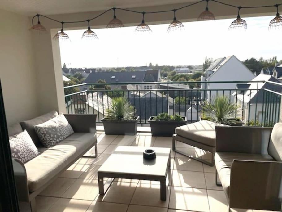 Superbe appartement de 120m2 et 2 balcons, à 10min à pieds de la plage - 3 chambres - B&B