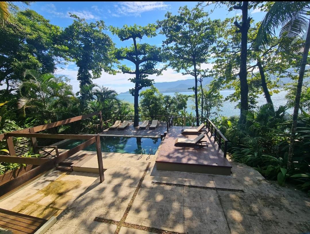 Casa no Mar - Ilhabela - B&B